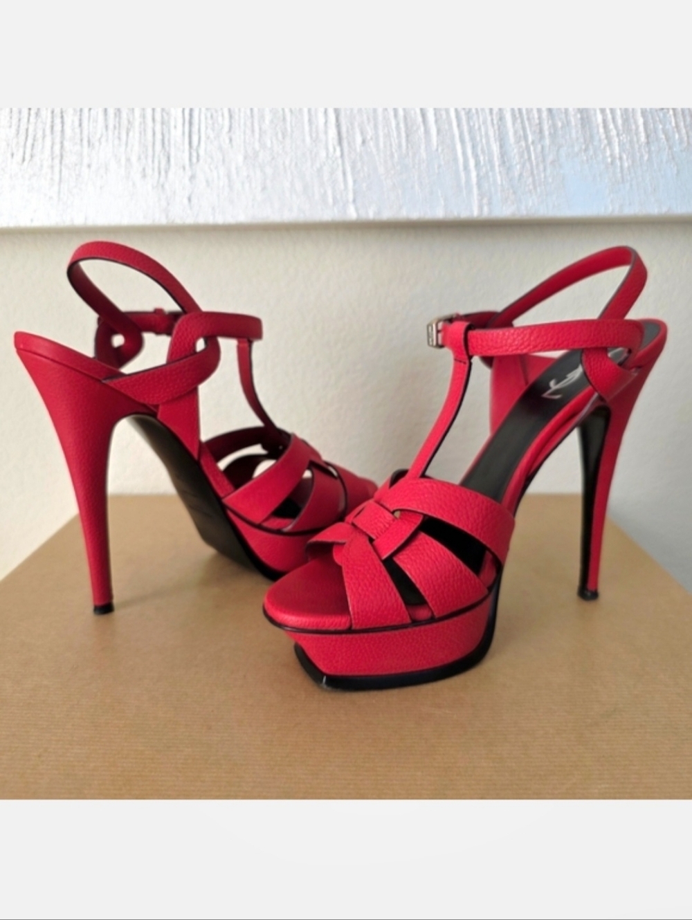 YSL Yves Saint Laurent Red Leather Strappy Ankle Strap High Heels EU38 / US8 - Picture 4 of 13